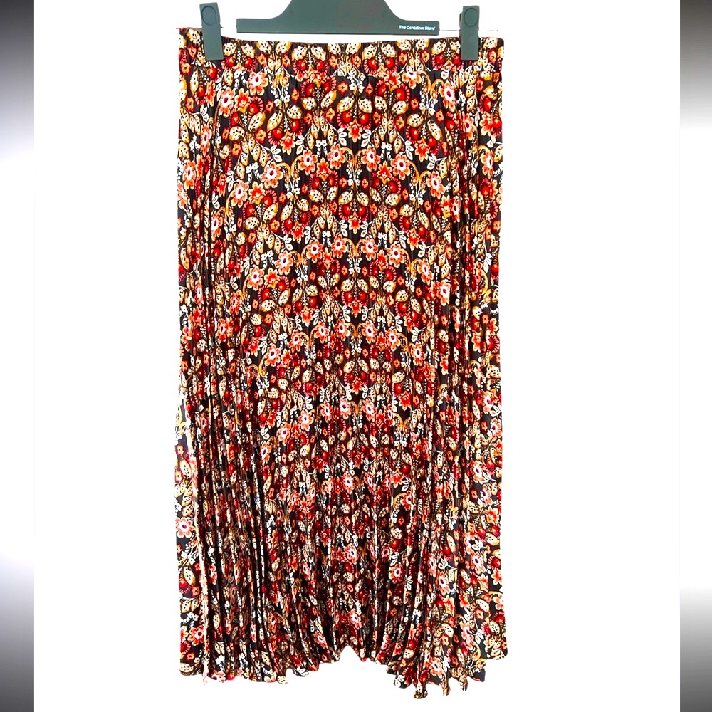 Max Studio Zoey Pleated Midi Skirt with Elastic Waist in Floral